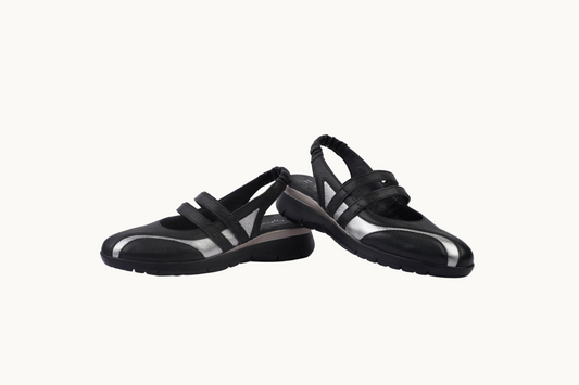 Jane Sneaker (Black)