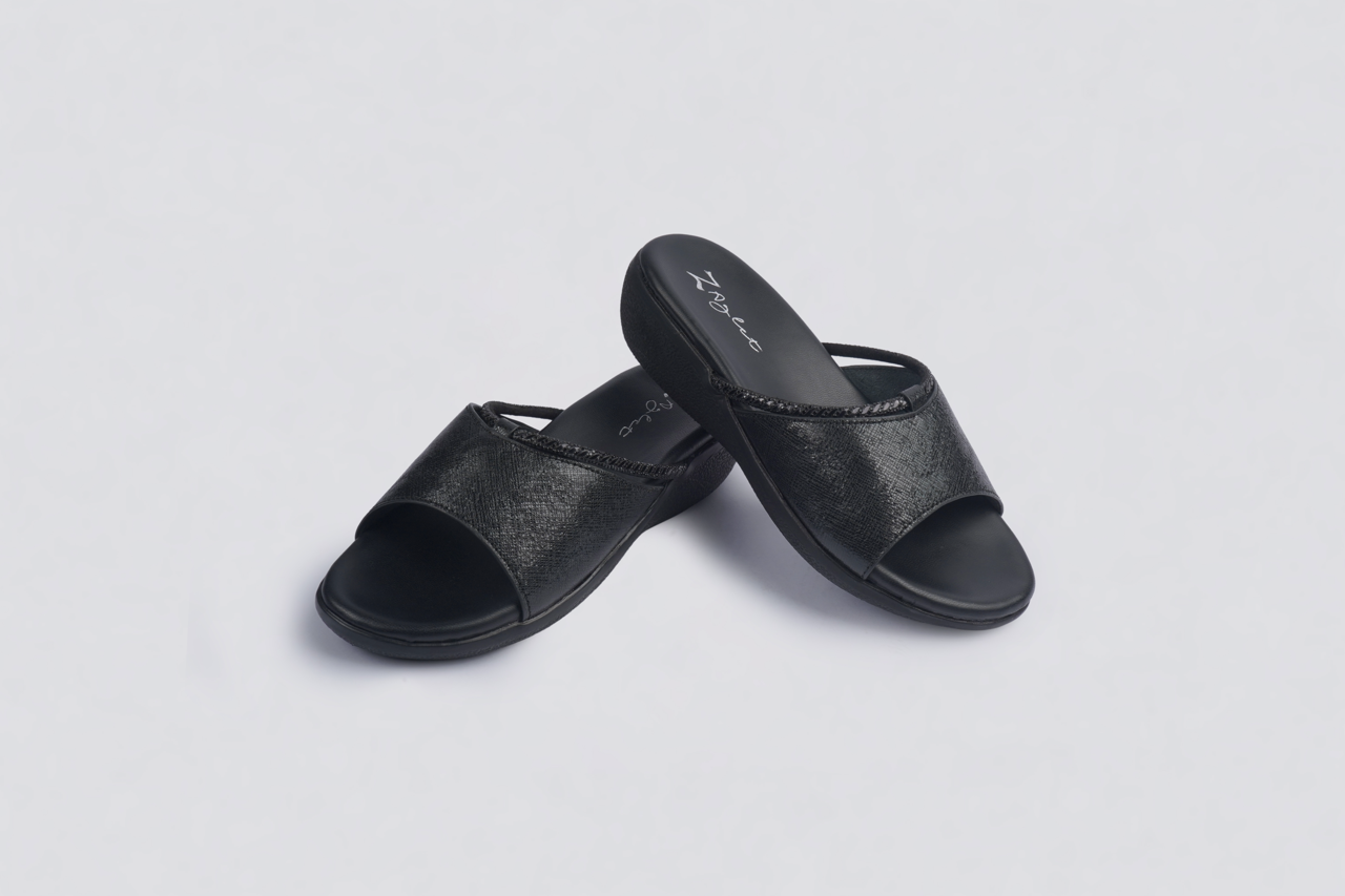Arum Jet Black