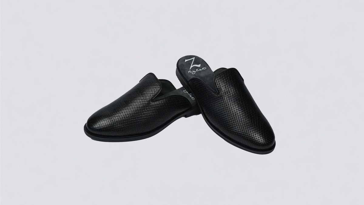 Whale Mule Black