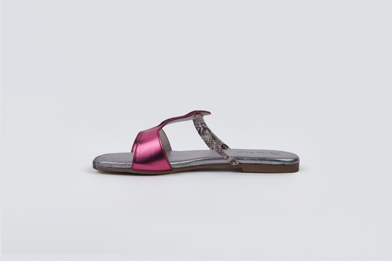 Lily (Metallic Pink)
